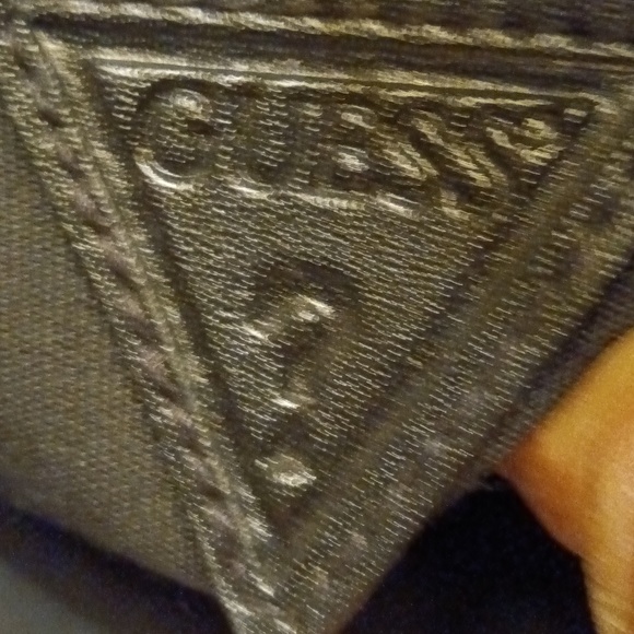 Small Guess purse.  Golden beige.  Good condition. - Picture 4 of 5